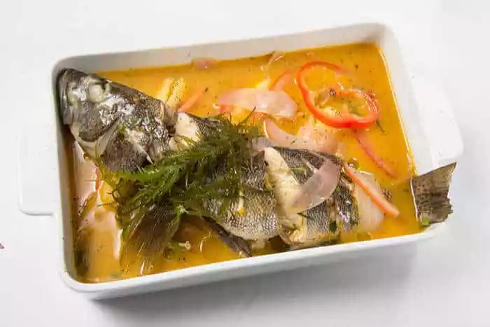 Sudado de pescado: Un clásico del sabor peruano la mejor receta fácil de preparar